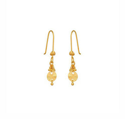 Drop earrings in 18 karat yellow gold.