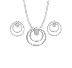Diamond studded pendant set in 18 karat white gold